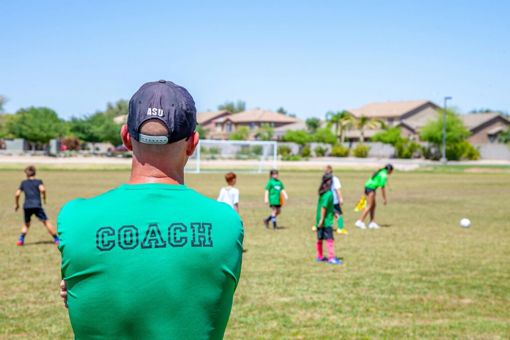 Técnico de futebol: o teórico (diplomado) ou o prático ( ex atleta)?